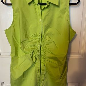 Sleeveless button up blouse
